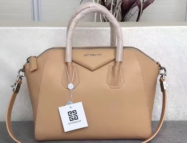 Givenchy Big Antigona Bag in Beige Goatskin Silver Hardware For Sale