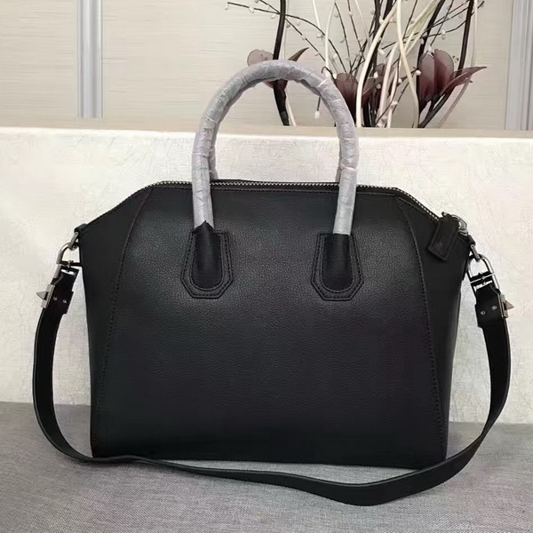 Givenchy Big Antigona Bag in Black Goatskin Silver Hardware For Sale