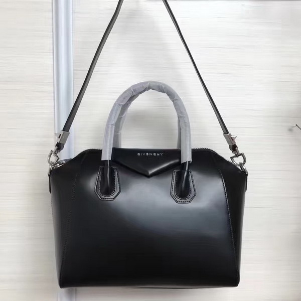 Givenchy Big Antigona Bag in Black Shiny Smooth Calfskin Silver Hardware For Sale