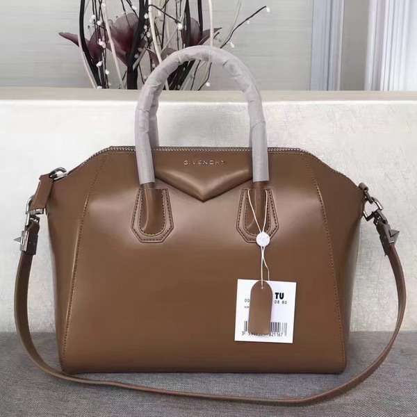 Givenchy Big Antigona Bag in Tan Shiny Smooth Calfskin Silver Hardware For Sale