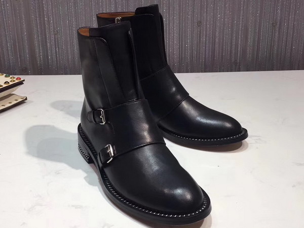 Givenchy Double Chain Ankle Boots in Black Calfskin Leather For Sale