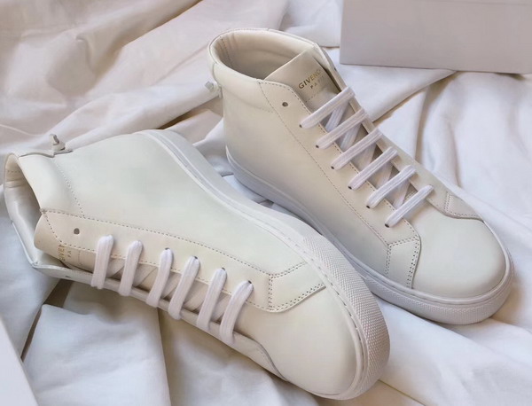 Givenchy Leather Lace Up Boots in White Box Leather For Sale