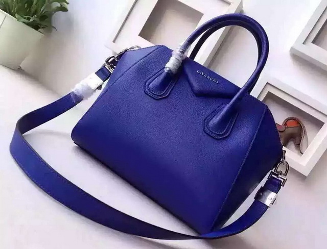 Givenchy Medium Antigona Bag In Blue Grained Leather for Sale