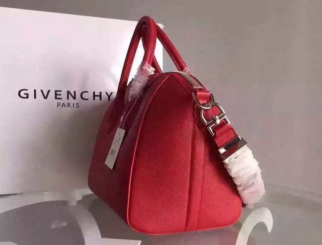 Givenchy Medium Antigona Bag In Red Grained Leather for Sale