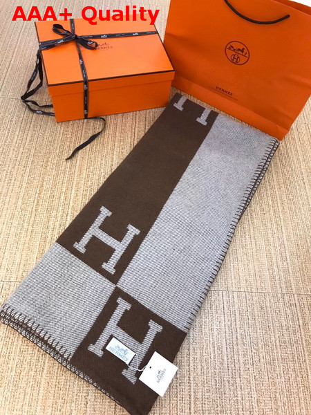 Hermes Avalon Throw Blanket in Beige and Brown Merinos Wool and Cashmere Replica