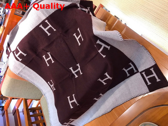 Hermes Avalon Throw Blanket in Beige and Burgundy Merinos Wool and Cashmere Replica