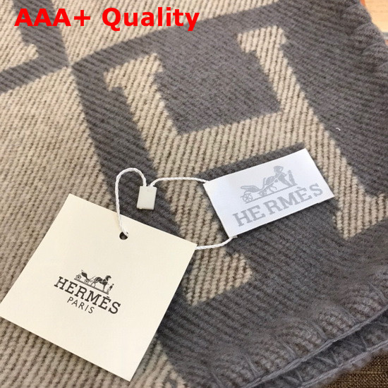 Hermes Avalon Throw Blanket in Beige and Gray Merinos Wool and Cashmere Replica