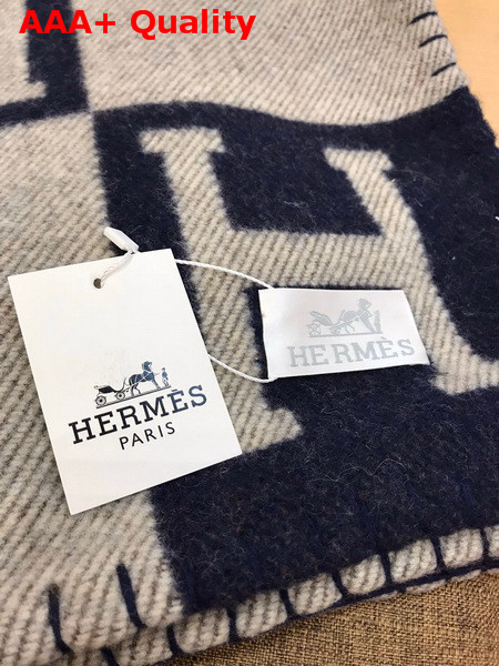 Hermes Avalon Throw Blanket in Beige and Navy Merinos Wool and Cashmere Replica