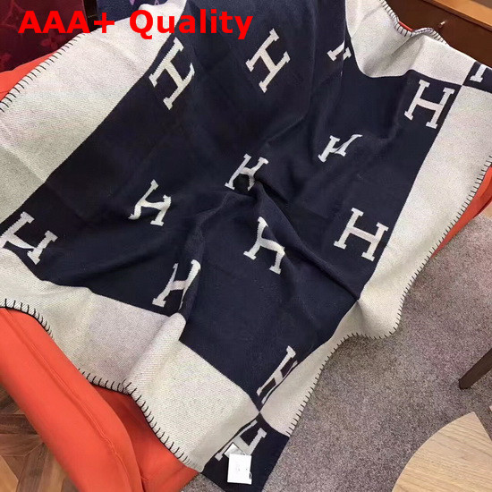 Hermes Avalon Throw Blanket in Beige and Navy Merinos Wool and Cashmere Replica
