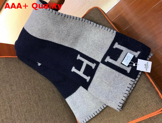 Hermes Avalon Throw Blanket in Beige and Navy Merinos Wool and Cashmere Replica