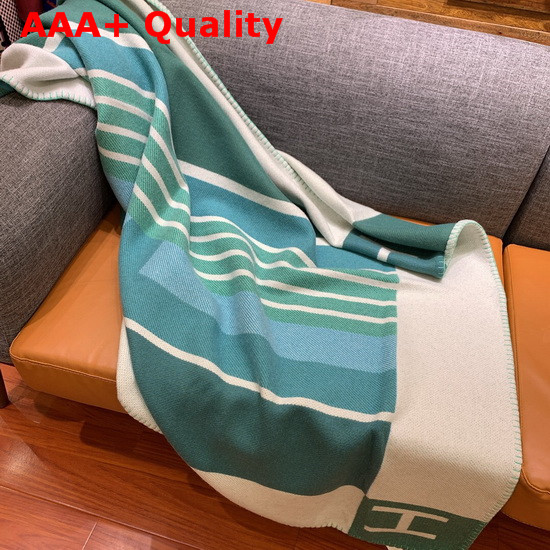 Hermes Avalon Vibration Throw Blanket in Beige and Green Jacquard Woven Wool and Cashmere Replica