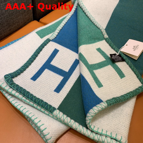 Hermes Avalon Vibration Throw Blanket in Beige and Green Jacquard Woven Wool and Cashmere Replica