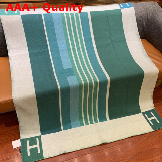 Hermes Avalon Vibration Throw Blanket in Beige and Green Jacquard Woven Wool and Cashmere Replica