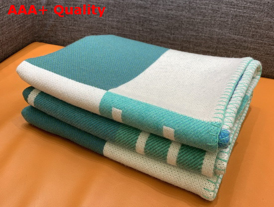 Hermes Avalon Vibration Throw Blanket in Beige and Green Jacquard Woven Wool and Cashmere Replica