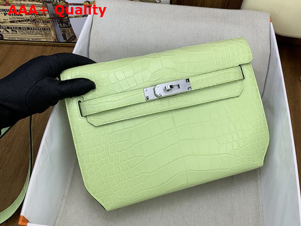 Hermes Kelly Depeches 25 Pouch in Tender Green Alligator Leather Replica