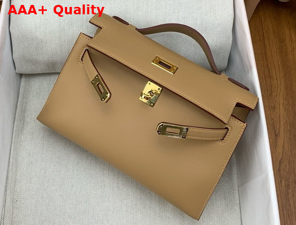 Hermes Kelly Pochette in Oat Milk Swift Calfskin Replica