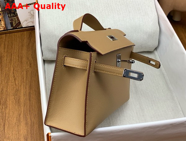 Hermes Kelly Pochette in Oat Milk Swift Calfskin Replica