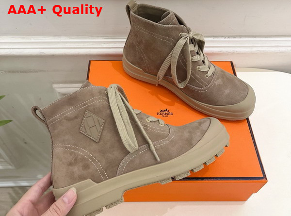Hermes Kooler Ankle Boot in Beige Lin Suede Goatskin with Rubber Sole Replica