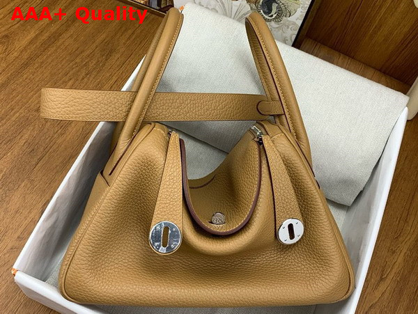 Hermes Lindy 26 Bag in Biscuit Taurillon Clemence Leather Replica