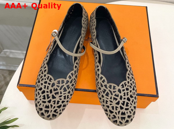 Hermes Meli Ballet Flat in Beige Calfskin Replica