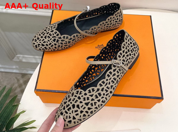Hermes Meli Ballet Flat in Beige Calfskin Replica