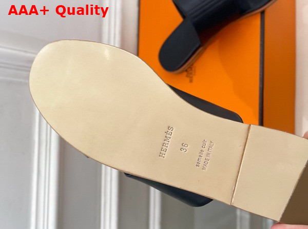 Hermes Mona Sandal in Noir Calfskin Replica