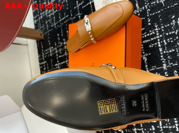Hermes OZ Mule in Naturel Goatskin with Iconic Palladium Plated Kelly Buckle and Medor Studs Replica
