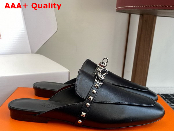 Hermes OZ Mule in Noir Goatskin with Iconic Palladium Plated Kelly Buckle and Medor Studs Replica