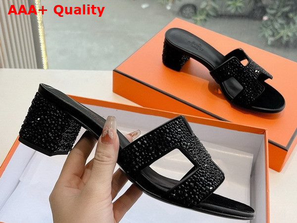 Hermes Oasis Sandal in Noir Suede Goatskin with Iconic H Cut Out and Rhinestone Details Replica