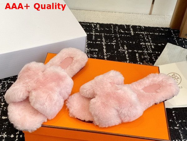 Hermes Oran Sandal in Light Pink Shearling Replica