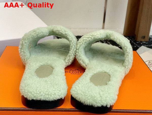 Hermes Oran Sandal in Vert De Mer Teddy Shearling Replica
