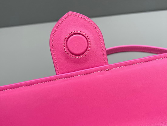 Jacquemus Le Bambino Long Envelope Shoulder Bag in Pink Leather Replica