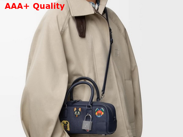 Loewe Cats Amazona 23 Cropped Bag in Blue Embroidered Denim Replica