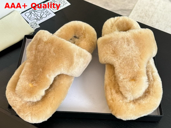 Loewe Ease Toe Post Sandals in Camel Brown Shearling Replica