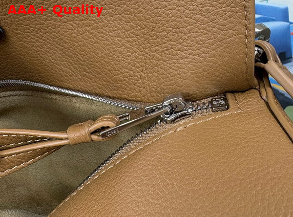 Loewe Large Puzzle Bag in Oak Supple Grained Calfskin Replica