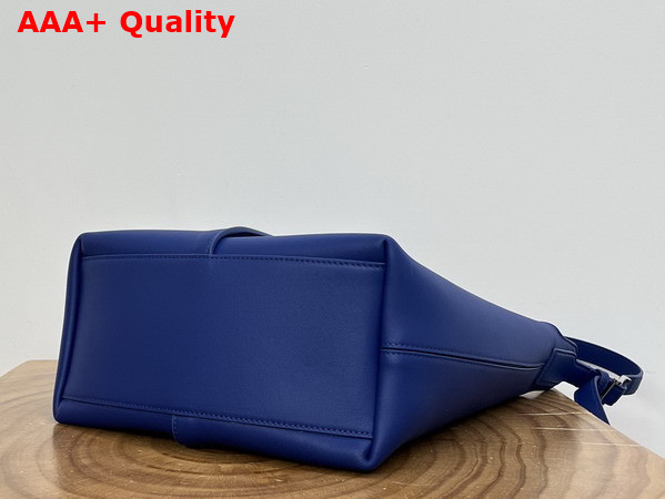 Loewe Medium Bilbao Bucket in Royal Azur Smooth Calfskin Replica