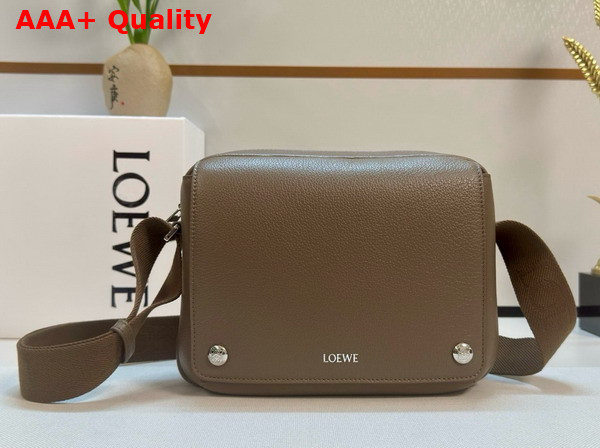 Loewe Medium Pebble Messenger Bag in Supple Grained Calfskin Tundra Replica