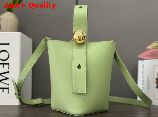 Loewe Mini Pebble Bucket Bag in Light Pear Smooth Calfskin Replica