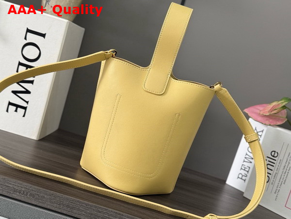 Loewe Mini Pebble Bucket in Butter Smooth Calfskin Replica