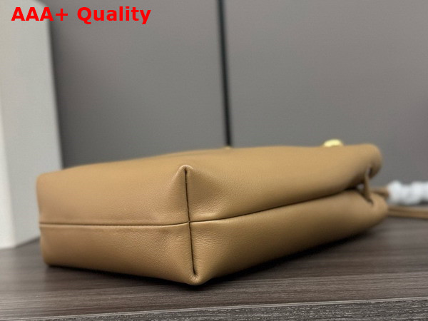 Loewe Pebble Pouch in Oak Smooth Calfskin Replica