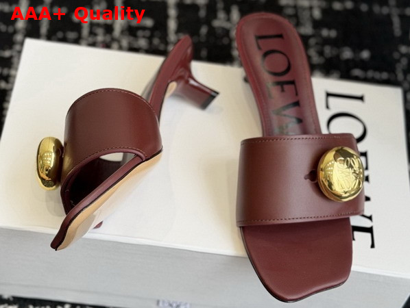 Loewe Pebble Slide in Soft Calfskin Burgundy Replica