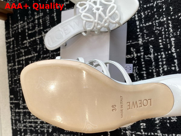 Loewe Petal Anagram Slide in Soft Calfskin Anthurium White Replica