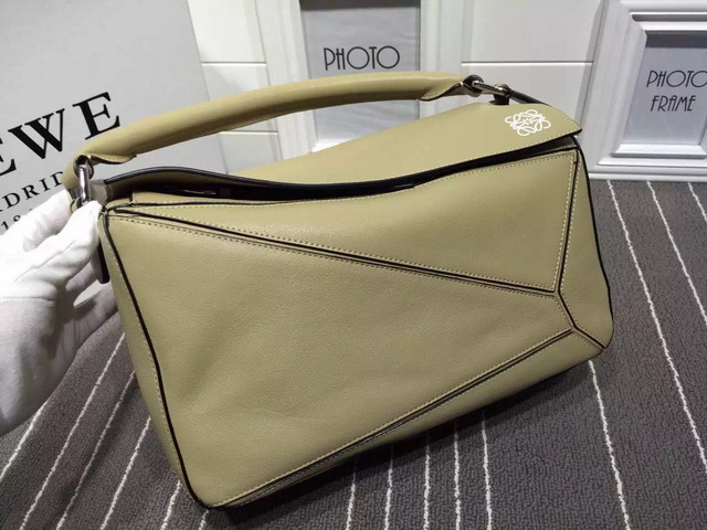 Loewe Puzzle Bag Beige Calf Leather for Sale