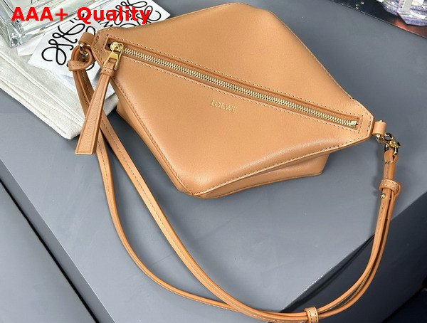 Loewe Puzzle Fold Pouch in Warm Desert Shiny Nappa Calfskin Replica
