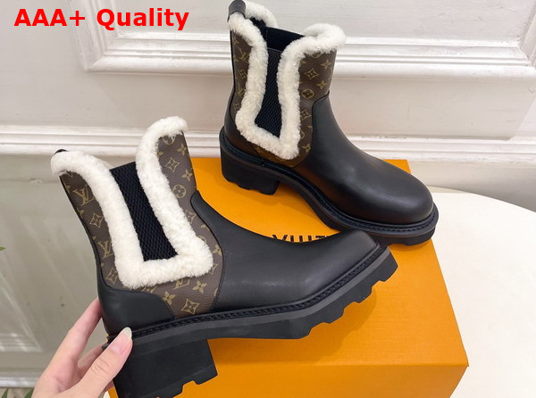 LV Beaubourg Chelsea Boot in Black Plain Calf Leather Monogram Canvas and Shearling 1AIUJ2 Replica