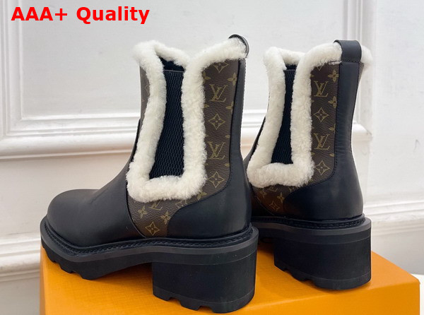 LV Beaubourg Chelsea Boot in Black Plain Calf Leather Monogram Canvas and Shearling 1AIUJ2 Replica