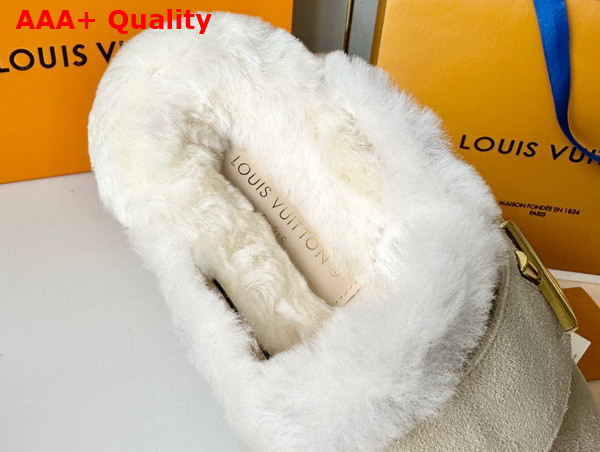 LV Cosy Flat Comfort Clog in Natural Suede Calf Leather and Shearling 1AC6Z3 Replica