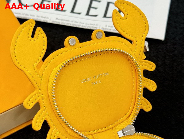 LV Crab Bag Charm in Jaune M01932 Replica