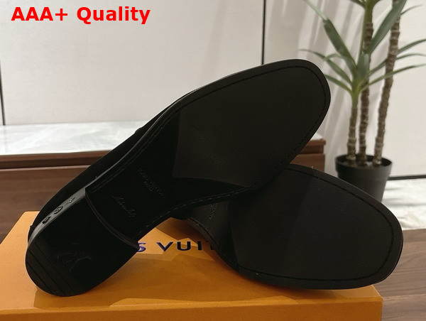 LV Glove Loafer in Black Suede Calf Leather 1AD6X2 Replica