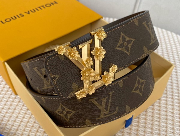 LV Pyramide Flower 40mm Reversible Belt Monogram M0500U Replica